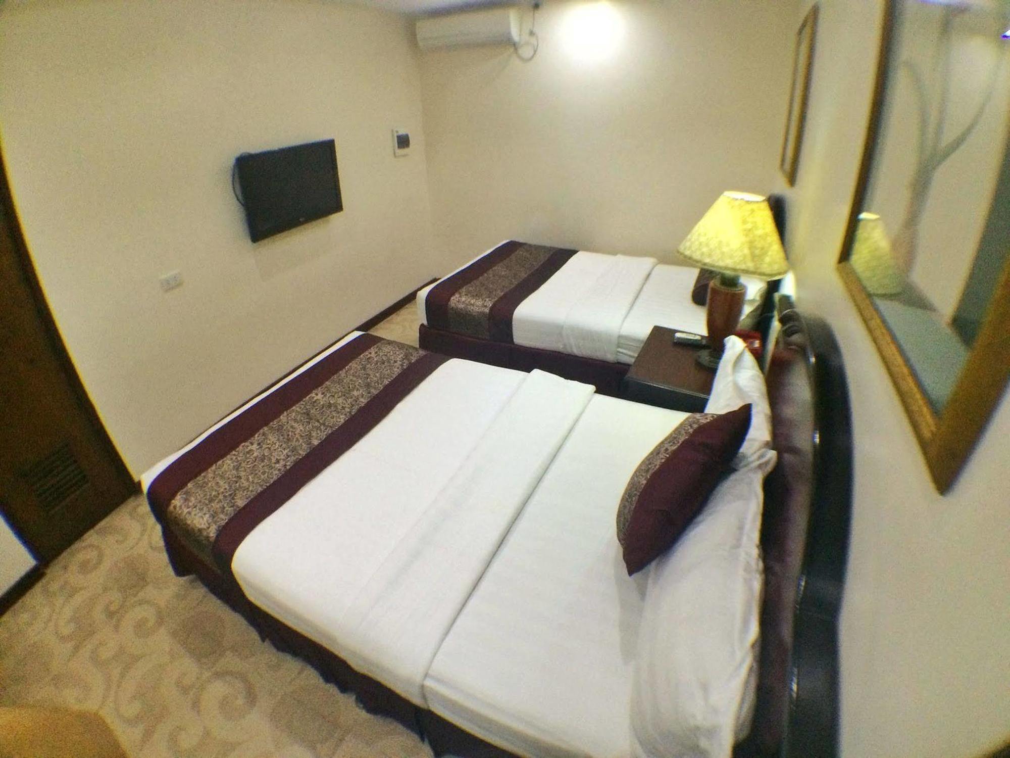 Cindy Kelly Hotel Olongapo City Exteriör bild